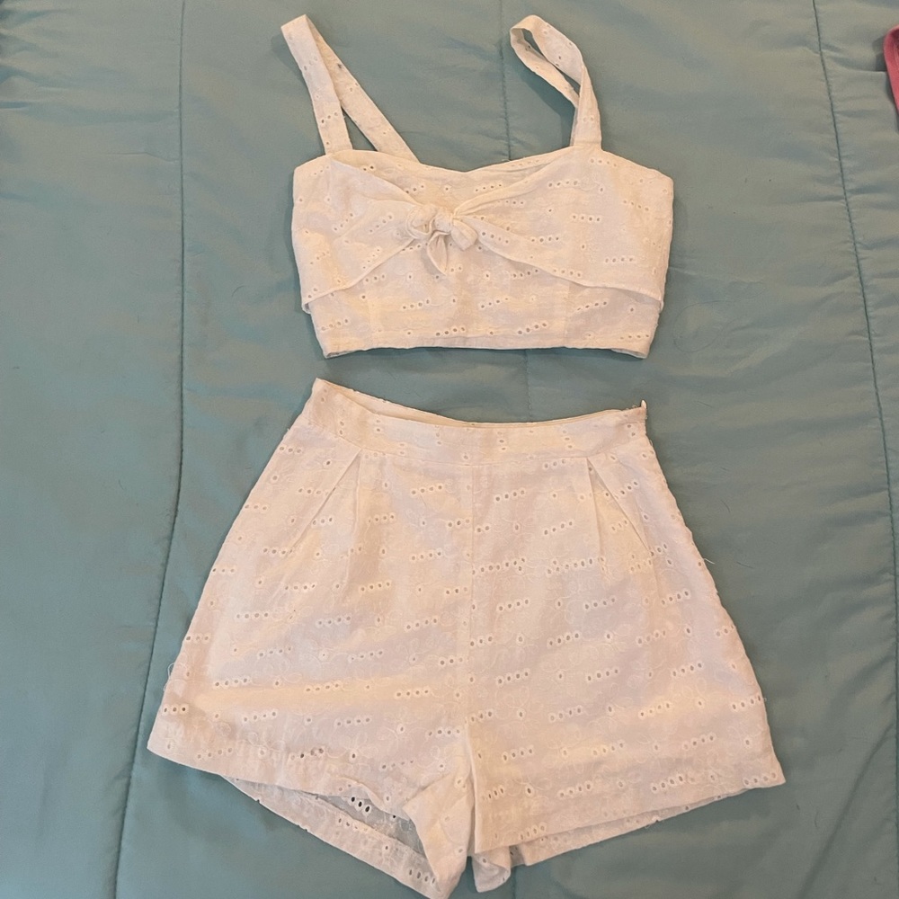 Two piece set
